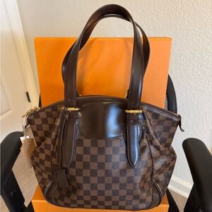 🔥SEND OFFER🔥Louis Vuitton DAMIER Brown Checkered Shoulder bag